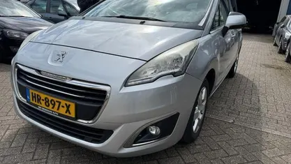 Occasion Peugeot 5008 Style 120 PK (88 kW) 2014 MPV