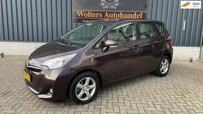 Occasion 2013 Toyota Verso-S MPV | € 9.950 (Eerlijke prijs)