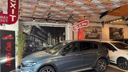 Occasion Fiat Tipo Cross 2021 Blauw Sedan