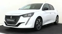 Wit Gebruikt 2023 Peugeot 208 Style Hatchback | € 17.425 (Eerlijke prijs)