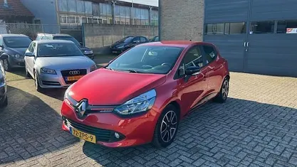 Rood Occasion 2013 Renault Clio IV Bose Edition Hatchback | € 6.490 (Goede deal)