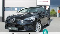 Gebruikt 2022 Renault Clio V Hatchback | € 18.495 (Eerlijke prijs)