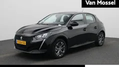 Zwart Gebruikt 2022 Peugeot e-208 Active Hatchback | € 16.900 (Goede deal)