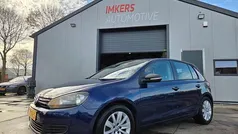 Blauw (metallic) Gebruikt 2011 VW Golf VI Trendline Hatchback | € 3.450 (Eerlijke prijs)