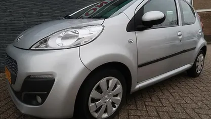 Occasion Peugeot 107 Active 68 PK (50 kW) 2014 Grijs Hatchback