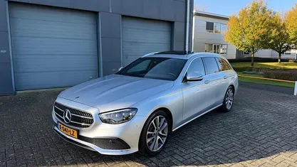 Grijs Gebruikt 2020 Mercedes 220 AMG line Stationwagen | € 19.950 (Super prijs)