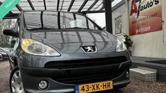 Gebruikt 2007 Peugeot 1007 Hatchback | € 1.499 (Eerlijke prijs)