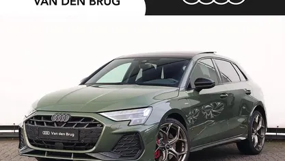 Groen Occasion 2025 Audi A3 Sportback e-tron Competition Hatchback | € 49.800 (Eerlijke prijs)