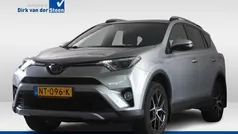 Grijs, metallic lak Gebruikt 2017 Toyota RAV4 Sport SUV | € 22.950 (Goede deal)