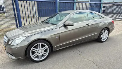 Occasion 2010 Mercedes E200 Avantgarde Coupé | € 10.950 (Eerlijke prijs)
