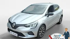 Gebruikt 2023 Renault Clio V Techno Hatchback | € 17.495 (Eerlijke prijs)