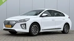 Ceramic white (waw) Occasion 2022 Hyundai Ioniq Comfort Hatchback | € 19.935 (Eerlijke prijs)