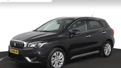 Zwart, metallic lak Gebruikt 2021 Suzuki SX4 S-Cross SUV | € 19.950 (Goede deal)