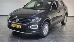 Zwart Gebruikt 2020 VW T-Roc Sport SUV | € 25.745 (Eerlijke prijs)