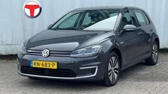 Grijs, metallic lak Gebruikt 2018 VW e-Golf Hatchback | € 11.995 (Eerlijke prijs)