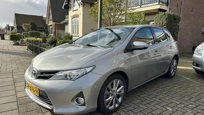 Occasion Toyota Auris Hybrid Executive 136 PK (100 kW) 2015 Hatchback