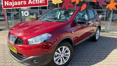 Rood Gebruikt 2011 Nissan Qashqai Visia SUV | € 6.000 (Eerlijke prijs)