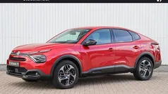 Rood Gebruikt 2023 Citroën C4 PureTech Sedan | € 21.750 (Goede deal)