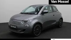 Grijs Gebruikt 2023 Fiat 500e La Prima Hatchback | € 23.900 (Eerlijke prijs)
