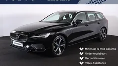 Zwart Gebruikt 2022 Volvo V60 Core Stationwagen | € 39.900 (Eerlijke prijs)