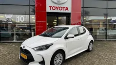 Wit Gebruikt 2022 Toyota Yaris Hybrid Active Hatchback | € 20.500 (Goede deal)