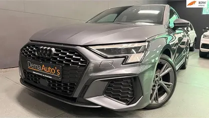 Grijs Gebruikt 2021 Audi A3 S-Line Sedan | € 28.950 (Eerlijke prijs)