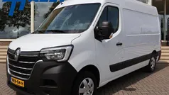 Wit Gebruikt 2022 Renault Master Van | € 19.900 (Goede deal)