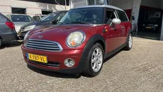 Rood, metallic lak Gebruikt 2009 Mini Cooper Clubman Stationwagen | € 4.495 (Super prijs)