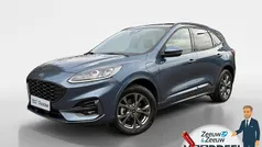 Blue metallic Gebruikt 2022 Ford Kuga ST-Line X SUV | € 26.450 (Goede deal)
