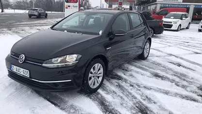 Zwart Gebruikt 2019 VW Golf Sedan | € 19.500 (Eerlijke prijs)