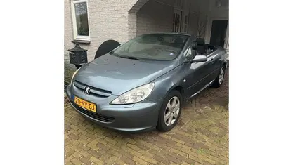 Occasion Peugeot 307 CC 109 PK (80 kW) 2004 Grijs Cabriolet