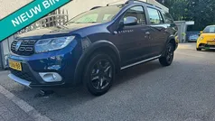 Blauw Gebruikt 2017 Dacia Logan MCV Lauréate MPV | € 7.999 (Eerlijke prijs)