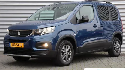 Blauw Gebruikt 2023 Peugeot Rifter Allure MPV | € 33.895 (Eerlijke prijs)