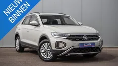 Gebruikt 2023 VW T-Roc Life SUV | € 24.850 (Goede deal)