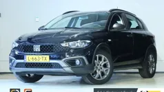 Zwart, metallic lak Gebruikt 2021 Fiat Tipo Cross Hatchback | € 16.900 (Eerlijke prijs)