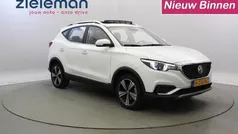 Wit Gebruikt 2020 MG ZS Luxury Sedan | € 12.845 (Goede deal)