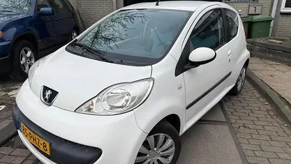 Occasion 2008 Peugeot 107 Hatchback | € 1.499 (Eerlijke prijs)