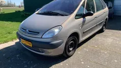Beige Gebruikt 2003 Citroën Xsara Picasso MPV | € 950 (Eerlijke prijs)
