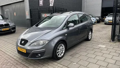 Occasion Seat Altea XL Copa 105 PK (77 kW) 2012 Grijs MPV