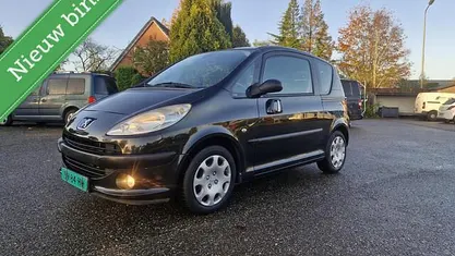 Occasion Peugeot 1007 73 PK (53 kW) 2006 MPV