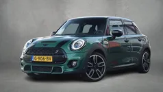 Groen Gebruikt 2019 Mini John Cooper Works Hatchback | € 23.950 (Goede deal)