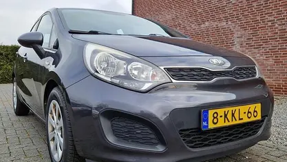 Occasion Kia Rio Comfort 86 PK (63 kW) 2013 Grijs Hatchback