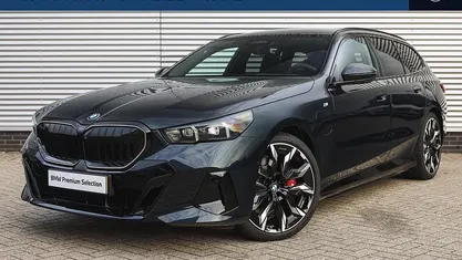Occasion 2025 BMW 550e M Sport Stationwagen | € 118.654
