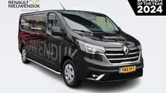 Midnightzwart d68 Gebruikt 2022 Renault Trafic Van | € 18.995 (Eerlijke prijs)