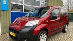Rood Gebruikt 2009 Citroën Nemo MPV | € 3.699 (Eerlijke prijs)