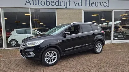 Occasion 2017 Ford Kuga Titanium SUV | € 14.450 (Eerlijke prijs)