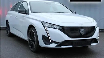 Overige Nieuw 2025 Peugeot e-308 SW Style Stationwagen | € 35.940 (Goede deal)