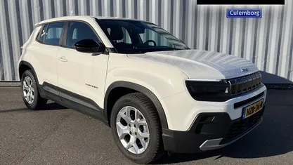 Wit Gebruikt 2024 Jeep Avenger Altitude SUV | € 23.945 (Eerlijke prijs)