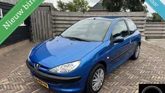 Blauw Gebruikt 2004 Peugeot 206 Hatchback | € 999 (Eerlijke prijs)