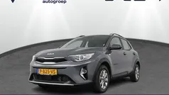 Grijs Gebruikt 2022 Kia Stonic SUV | € 18.950 (Eerlijke prijs)
